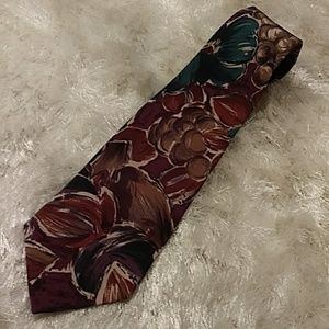 X'Andrini. 100% silk tie